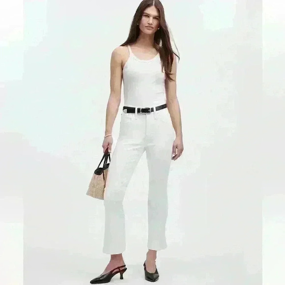 Madewell Petite Mid-Rise Kick Out Crop Jeans Pure White Size 31 Petite - Picture 1 of 9
